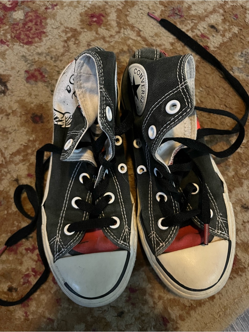 Dr. Seuss Cat in the Hat Converse Chuck Taylor High Top Youth Size US 1